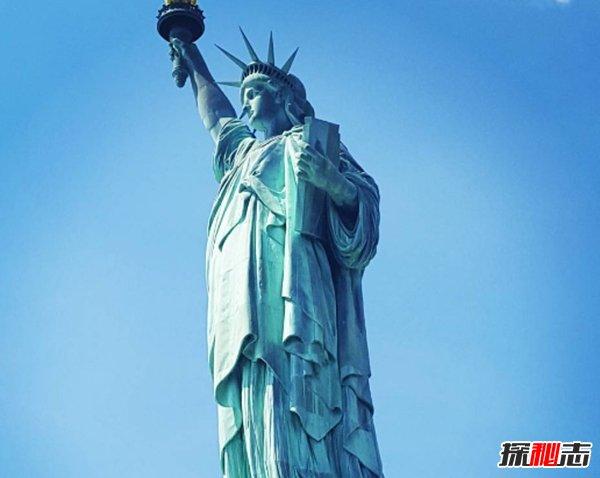 3米),9/11恐怖袭击之后,自由岛被关闭100天,自由女神像便一直对游客