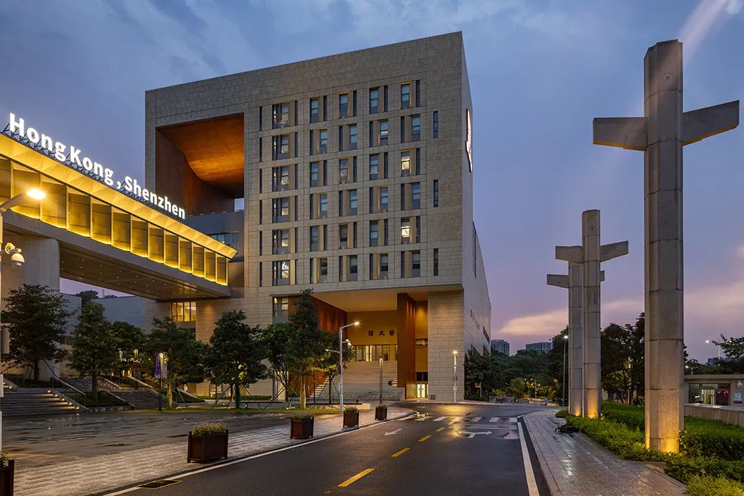 香港中文大学（深圳）二期丨山水林间，在地生长
