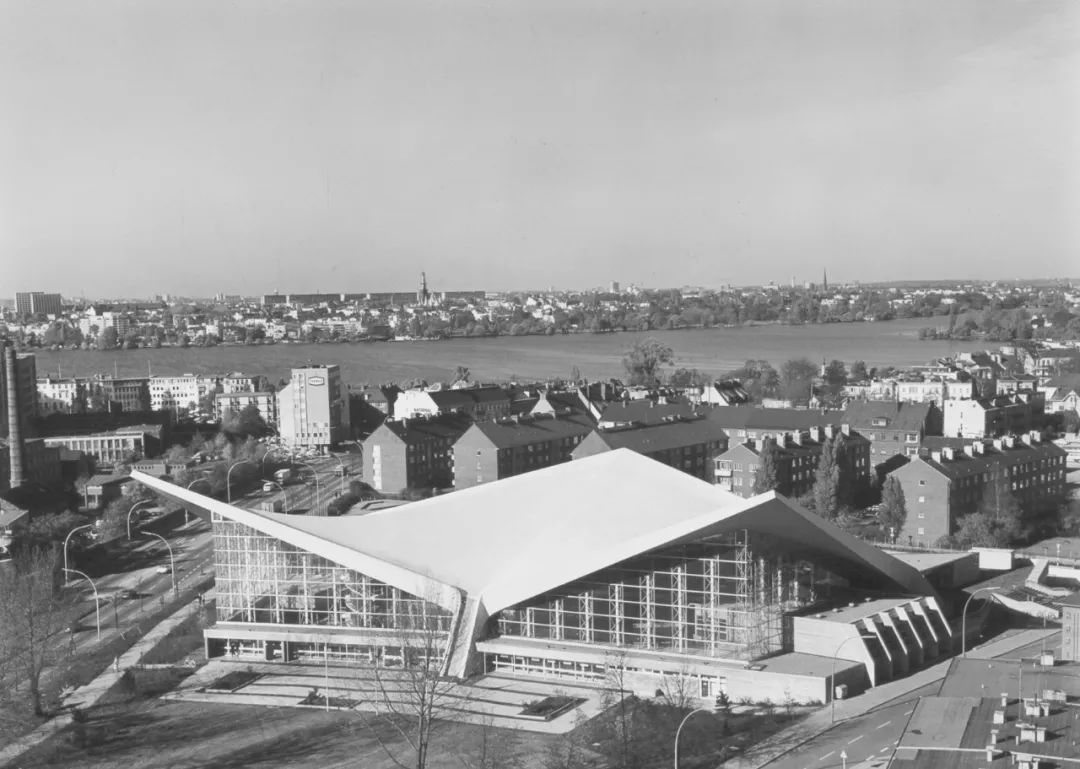 gmp新作 | 汉堡&ldquo;水上歌剧院&rdquo;归来&mdash;&mdash;阿尔斯特游泳馆完成大规模翻新及改扩建