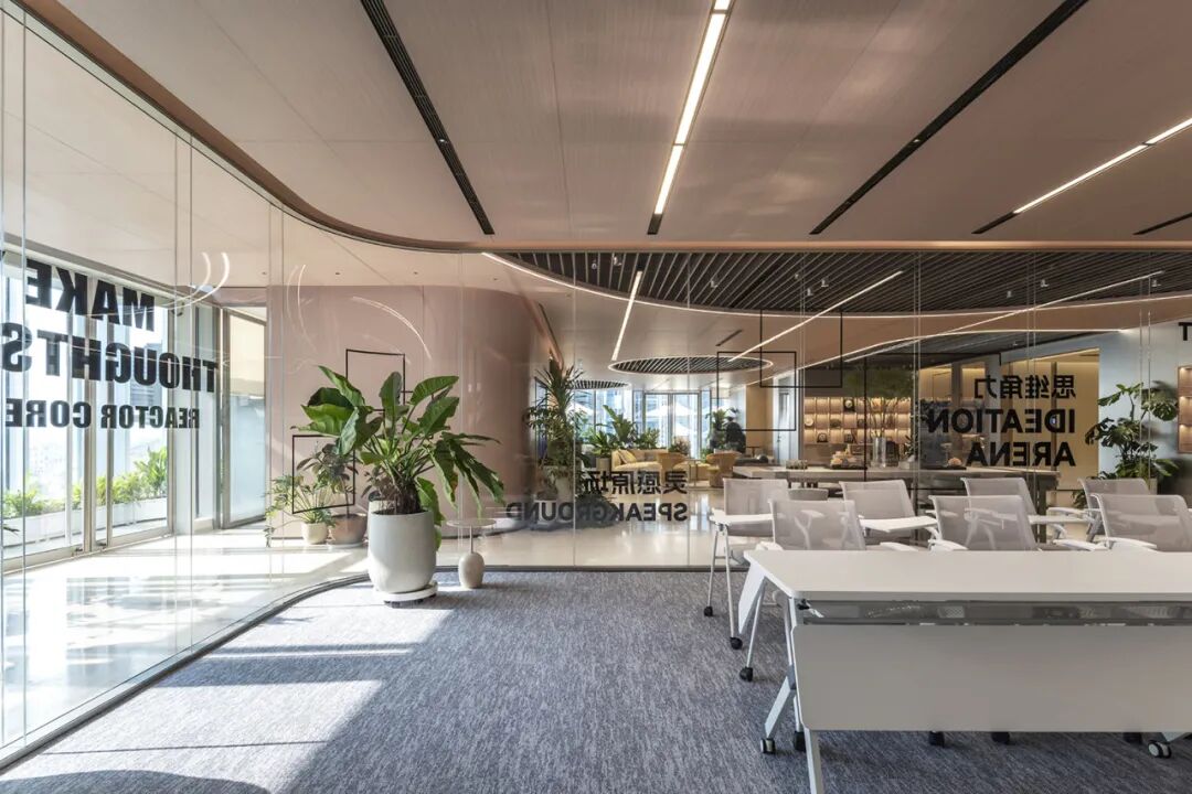 破晓而生·万象青年:苏州青年中心 | HPP