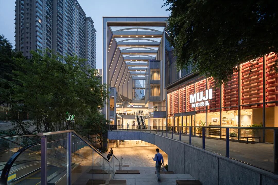 新作 | 10 Design完成重庆龙湖北城天街焕新改造,重塑山城商业地标