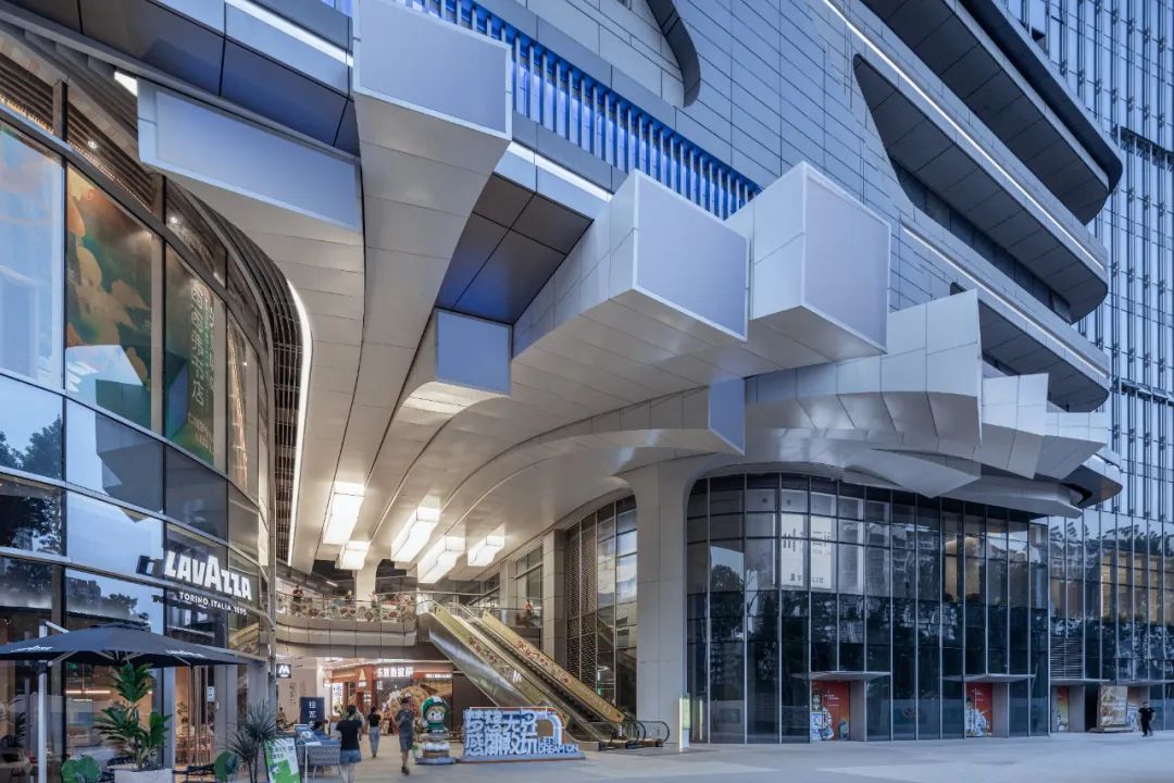 8月 | 深圳、杭州、南京等多项目完工或施工中，苏州、重庆标杆项目中秋即将面世...