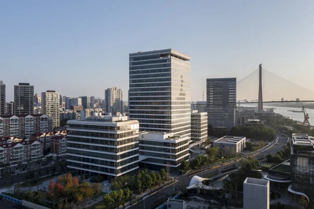 黄浦江畔的生态纽带——山金保利金融广场-建筑档案