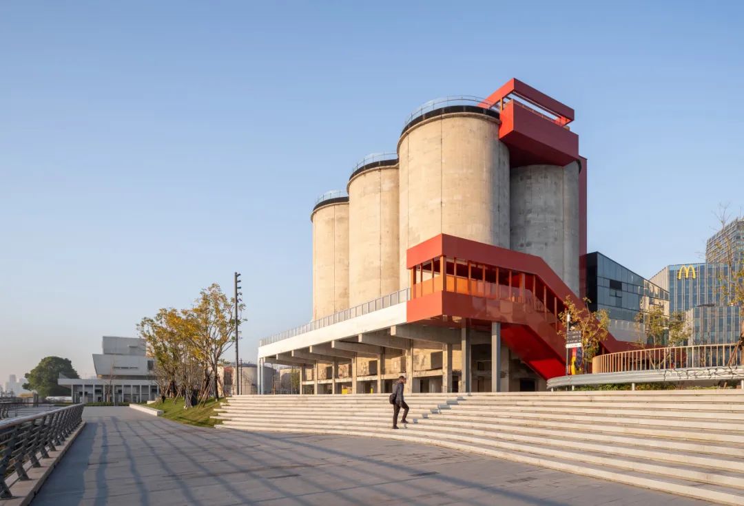 MVRDV 完成上海 GATE M 西岸梦中心，改造升级工业遗存，打造活力滨水文旅目的地