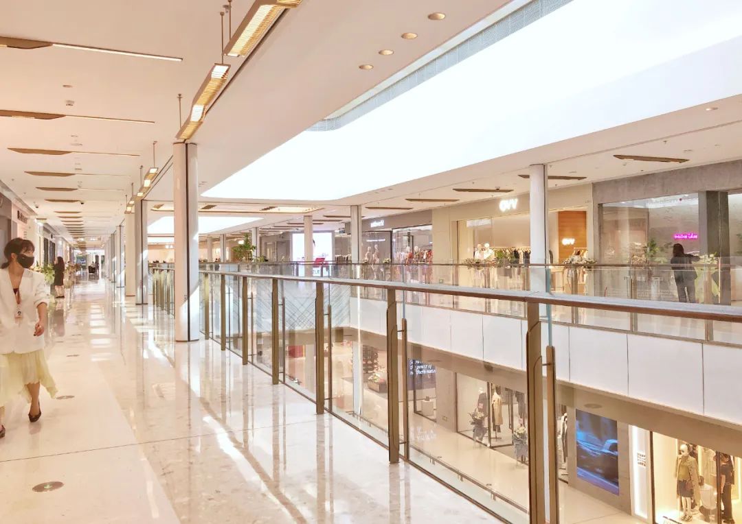 9月 | 多项目收获大奖及报道；厦门五缘湾湿地公园TOD项目解读；京东２号楼启用；两大万象系列商业开幕；海口江东天地开工...