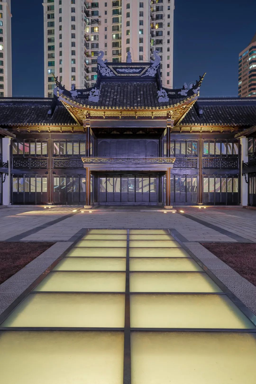 新作 | 上海苏河湾万象天地：以城市绿地打破历史、文化与商业的界限