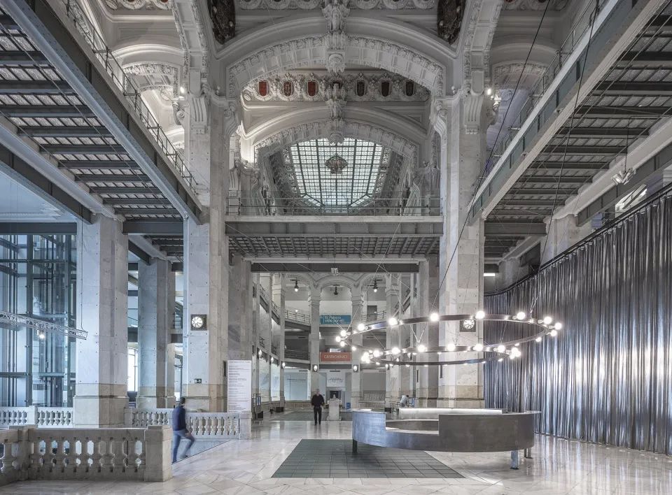 邮政大楼重生改造 | 摇身变为态度十足的文化中心！