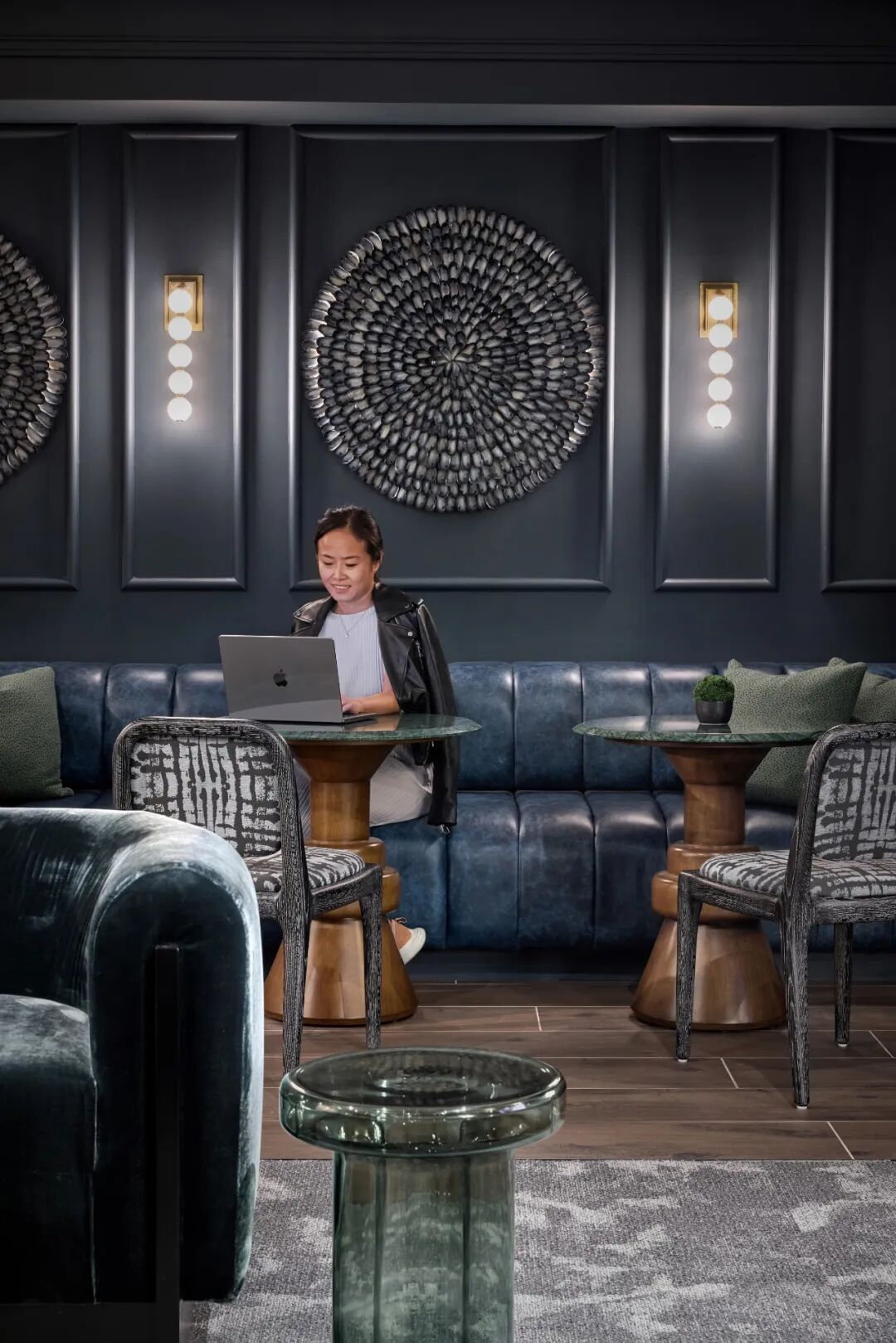 Pearl House: 从老旧办公楼到住宅典范的蜕变