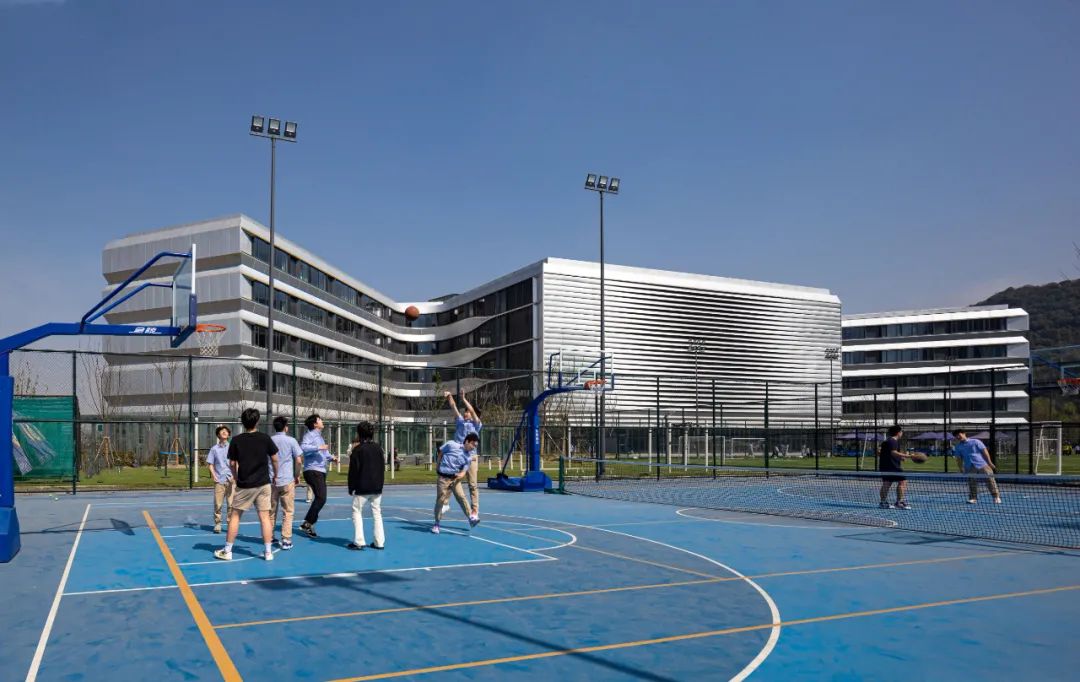 line+WORK | Education Hub：HIS杭州国际学校