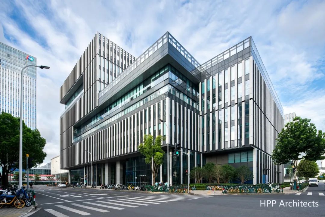 上海后世博开发“绿谷”投入使用：浦银中心办公楼+EVEN Hotel | HPP