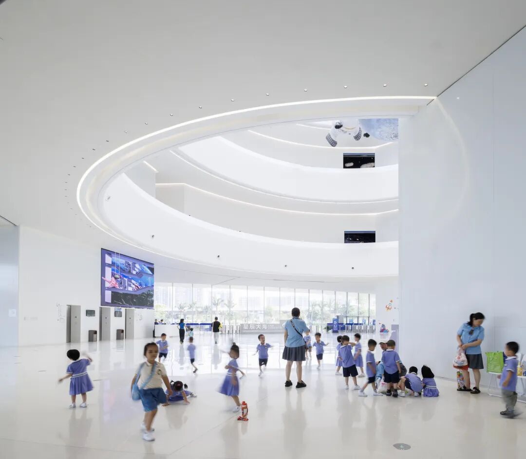 流动与混沌:马岩松MAD海南科技馆建成