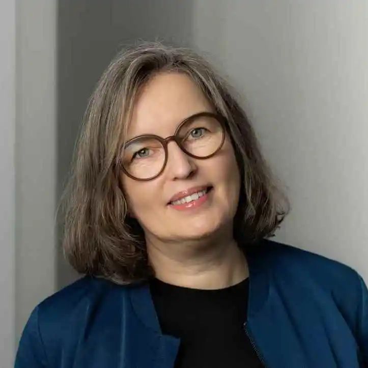 MVRDV 创始人 Nathalie De Vries 与合伙人史文倩女士出席新加坡ULI城市土地学会分享活动