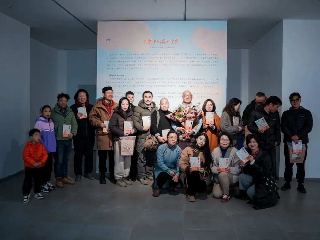 三文鱼飘到景德镇：马陈兵瓷都个展顺利开幕