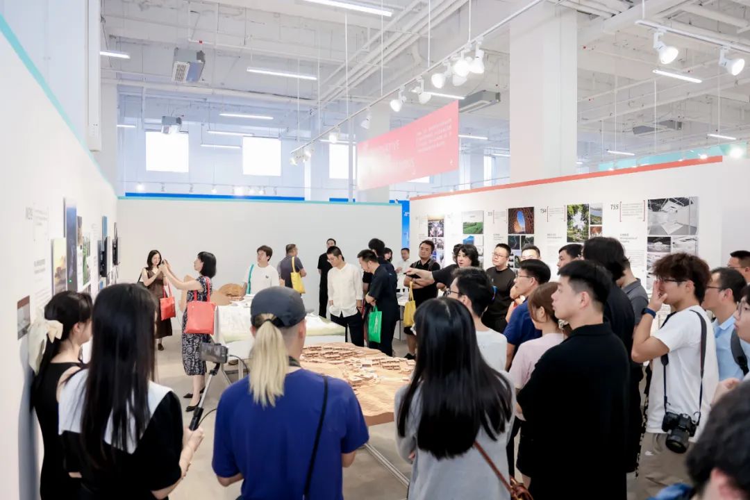 展讯 |「矛盾中的秩序&middot;杭州」line+作品展在LOFT49开幕