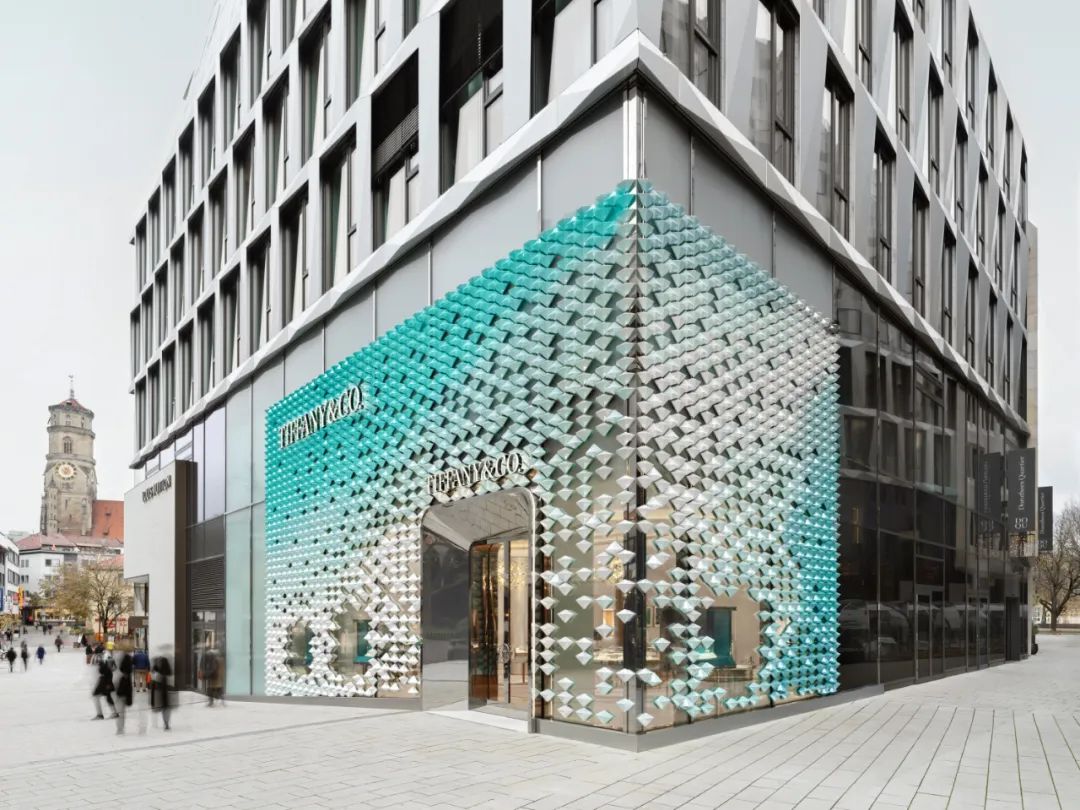 虹彩光泽的陶瓷“钻石” | MVRDV为Tiffany & Co. 斯图加特店呈现全新立面