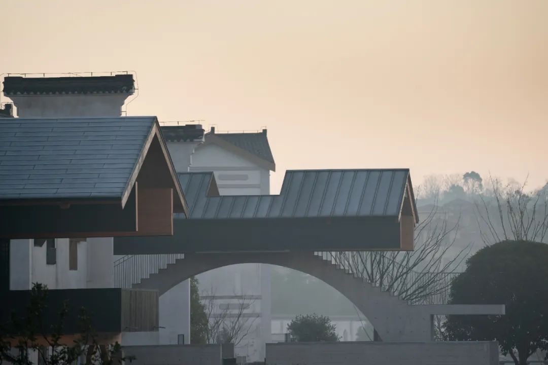 【建言丨对话王灏】以木构精神延续当代人地关系，建筑就是要诚挚地表达这个时代