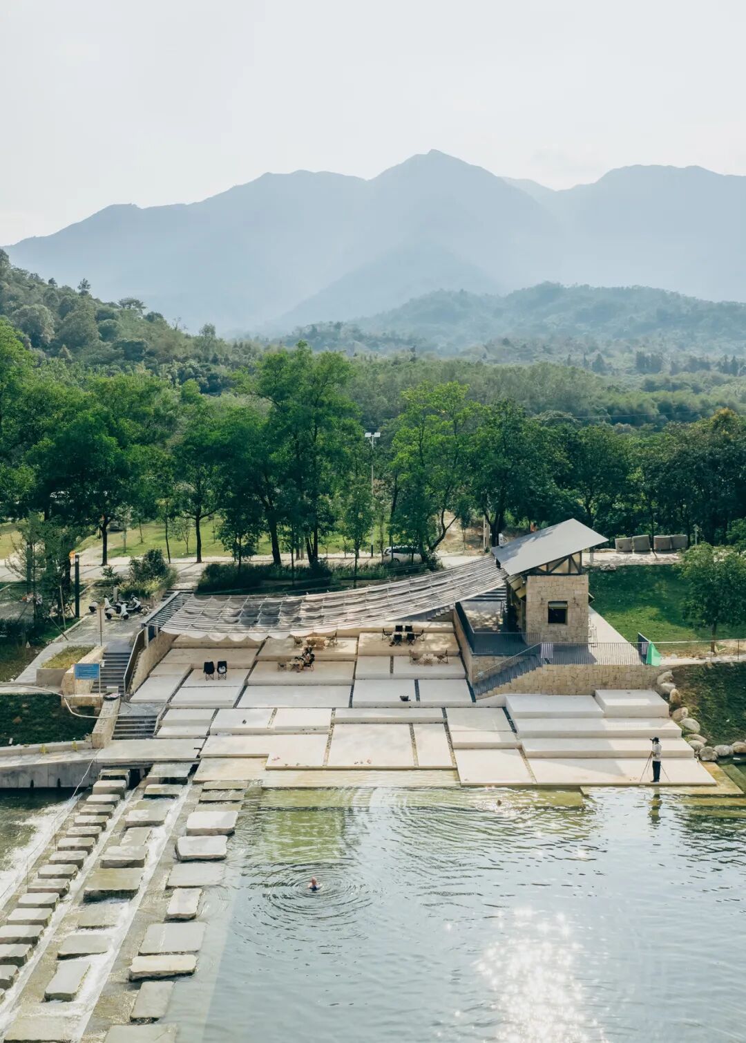 曹睿芝:大题小做