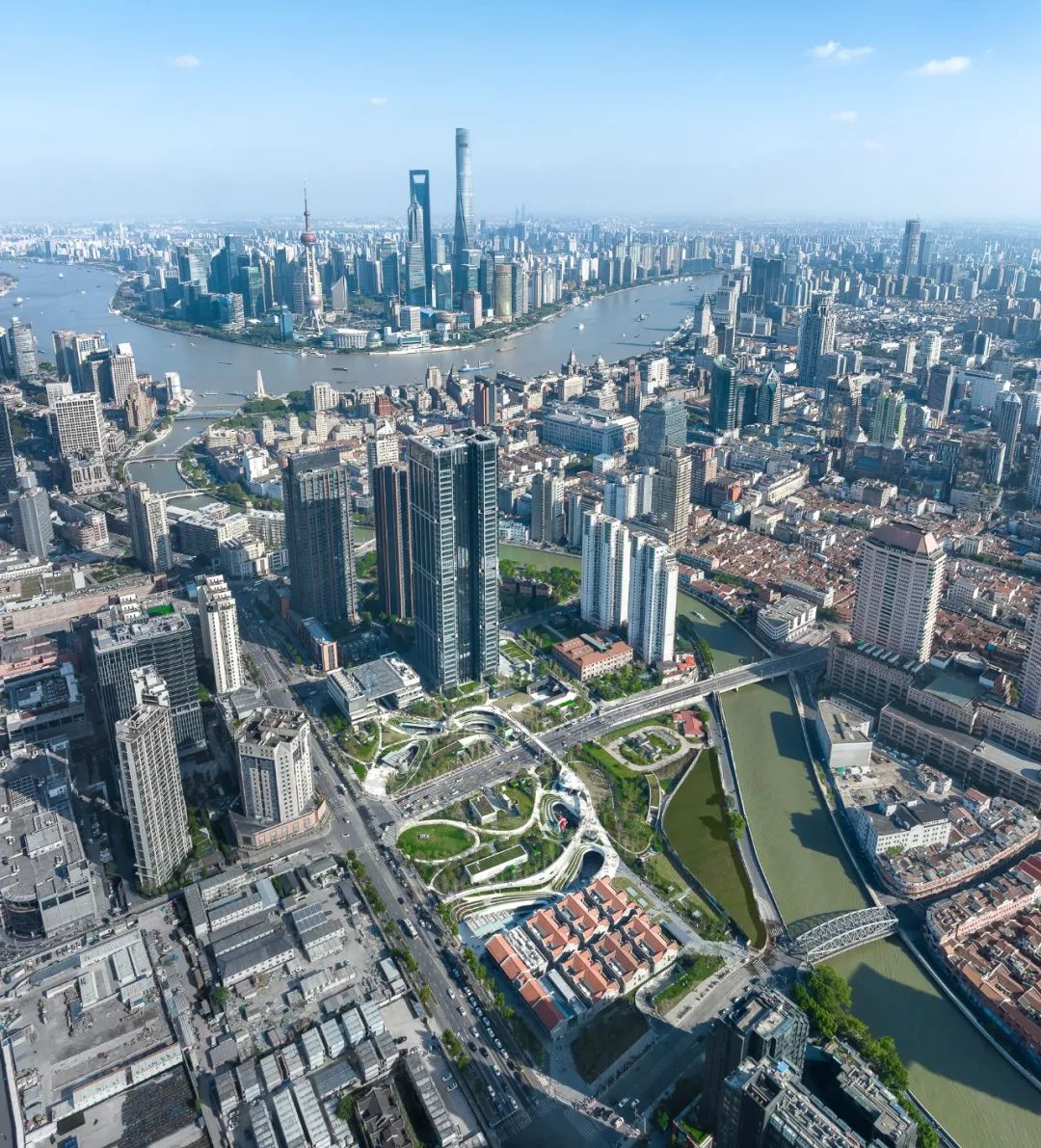 新作 | 上海苏河湾万象天地：以城市绿地打破历史、文化与商业的界限