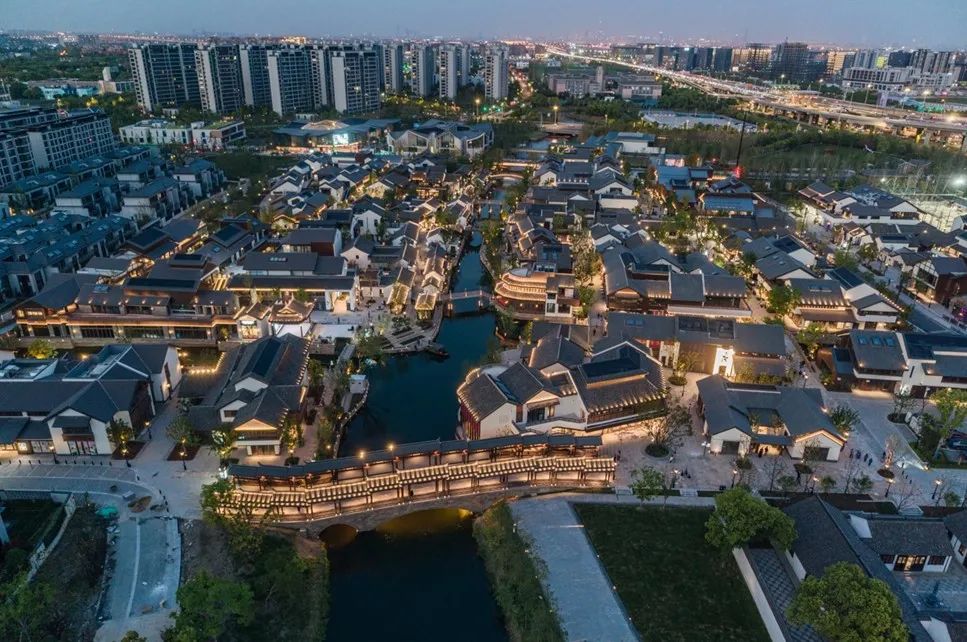 购物中心成为城市漫游的“微度假”胜地