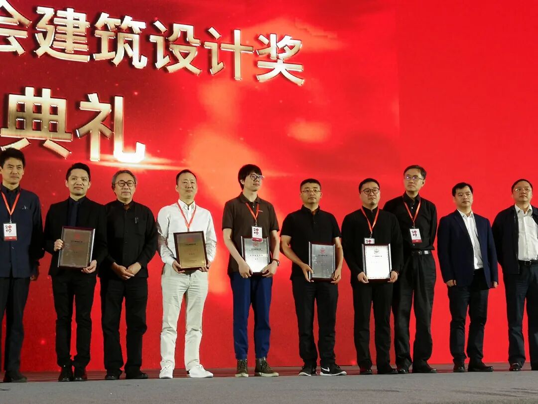 王大鹏:归于真实空间,重建人与人的联结