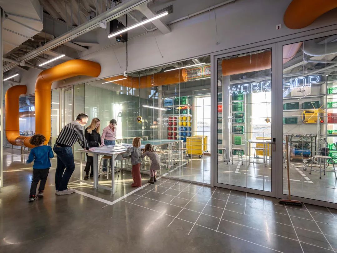 高能效的叙事机器 | MVRDV在鹿特丹港口打造「波特兰蒂斯」，为游客带来观海新视角