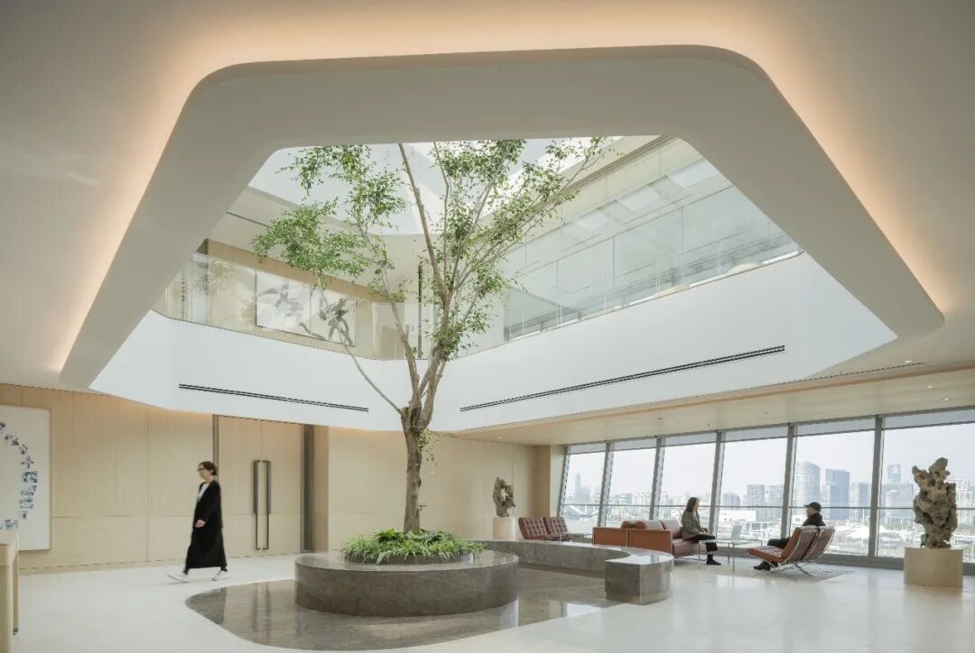 Gensler 2026年全球职场调研发现：使用AI最频繁的员工，团队联结也最紧密