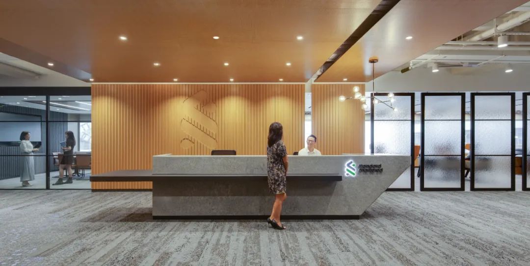 渣打银行翻新香港观塘办公室
