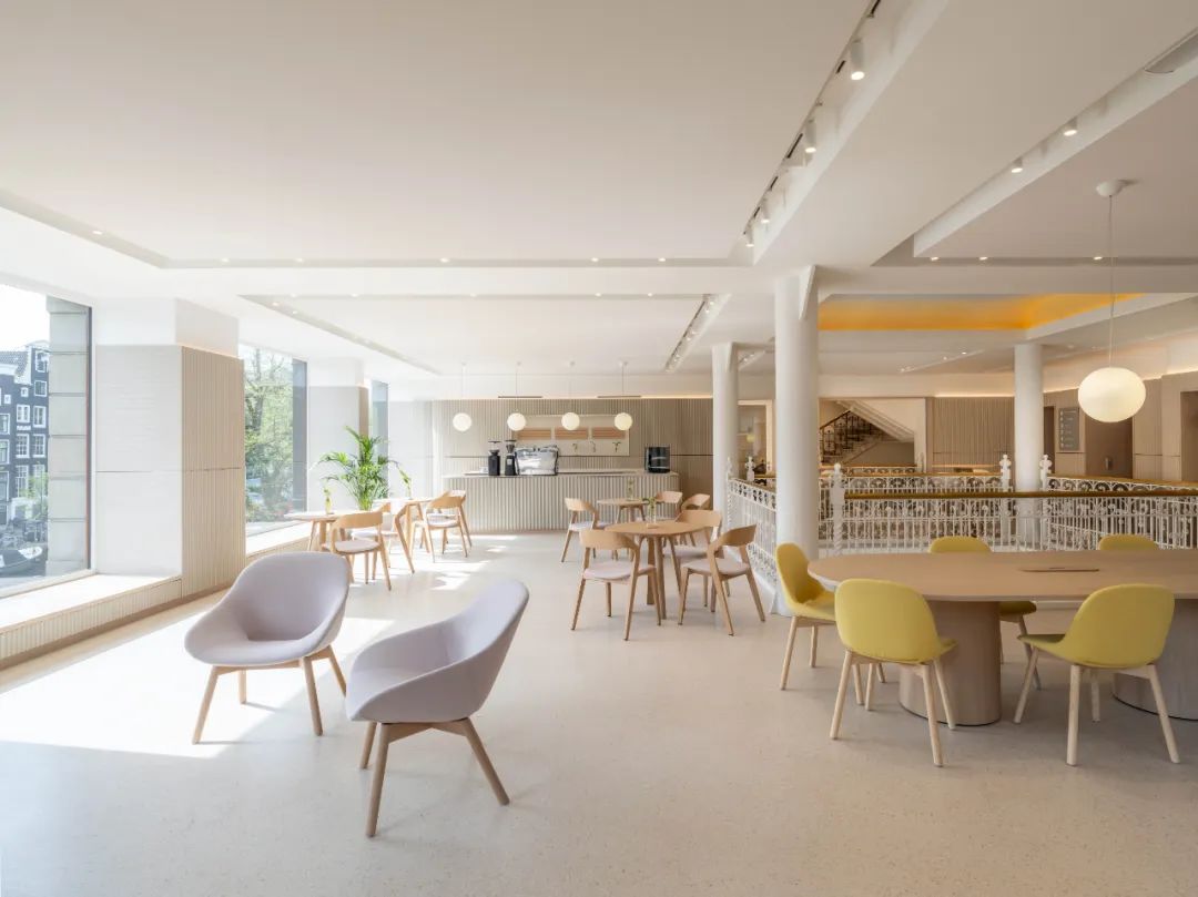 MVRDV 改造阿姆斯特丹百年历史建筑，为蔚来汽车打造欧洲规模最大“蔚来中心”