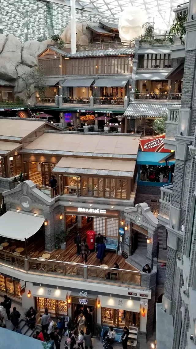 购物中心成为城市漫游的“微度假”胜地