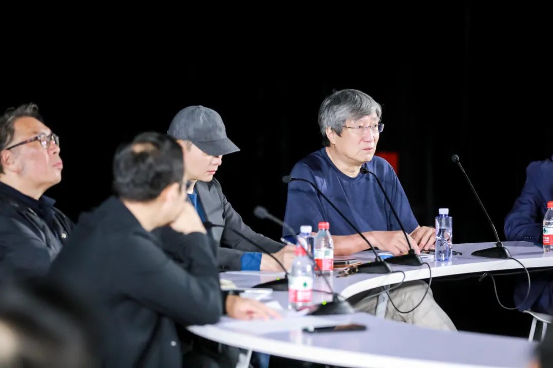 线上首播预约 | 《马岩松：流动的大地》主题圆桌论坛