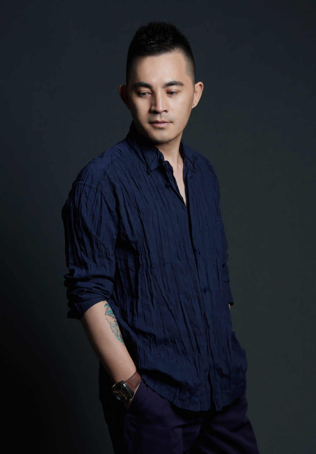 壹舍方磊新作 | 300㎡简约静奢豪宅，上海外滩壹号院知名导演之家
