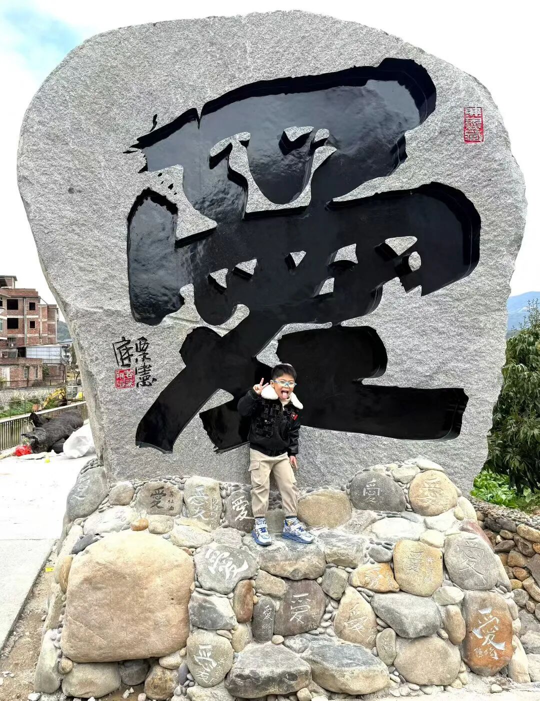 陈文令：万顷波中见自由