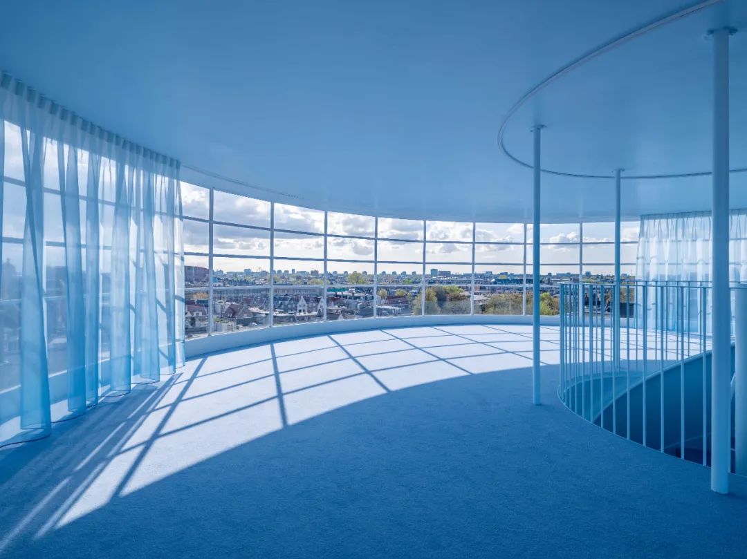 MVRDV 改造阿姆斯特丹百年历史建筑，为蔚来汽车打造欧洲规模最大“蔚来中心”