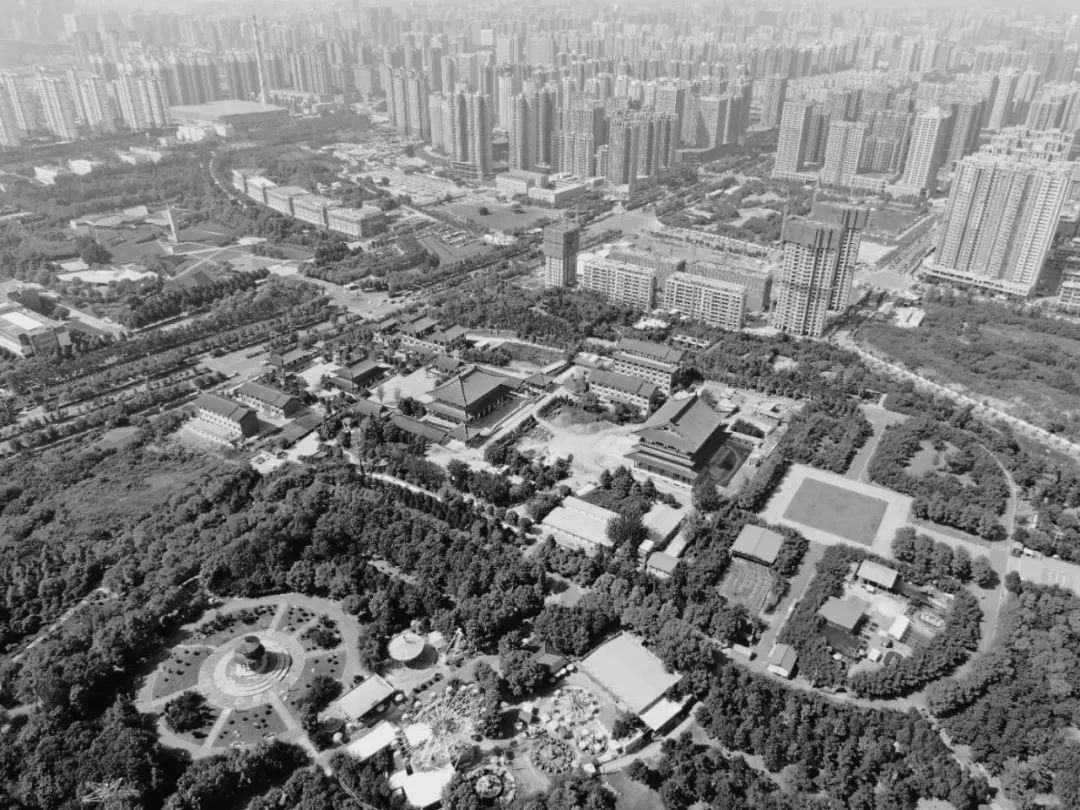 建筑的回响: 感知空间的多义 | 西安大悦·未来城【致逸精筑】