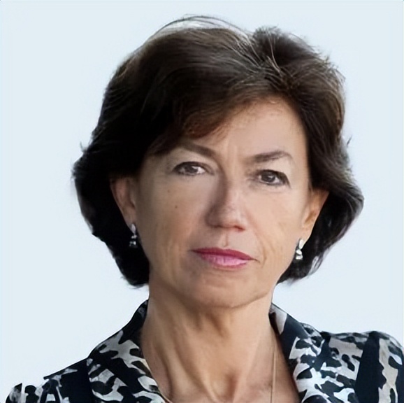 MVRDV 创始合伙人 Nathalie de Vries 荣登福布斯 50 Over 50 杰出女性榜单