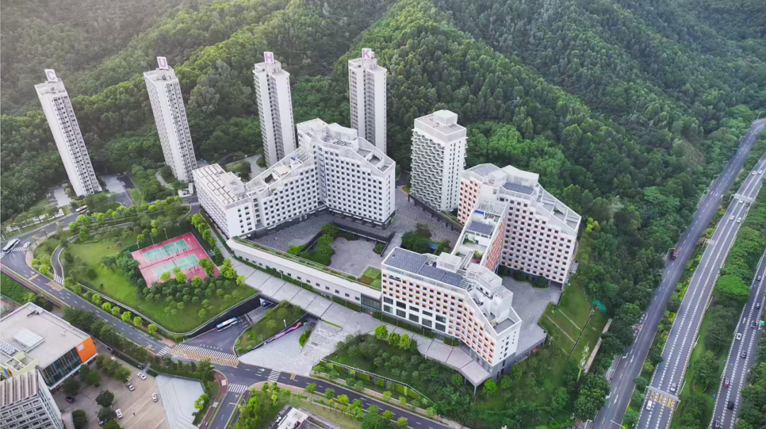 香港中文大学（深圳）二期丨山水林间，在地生长