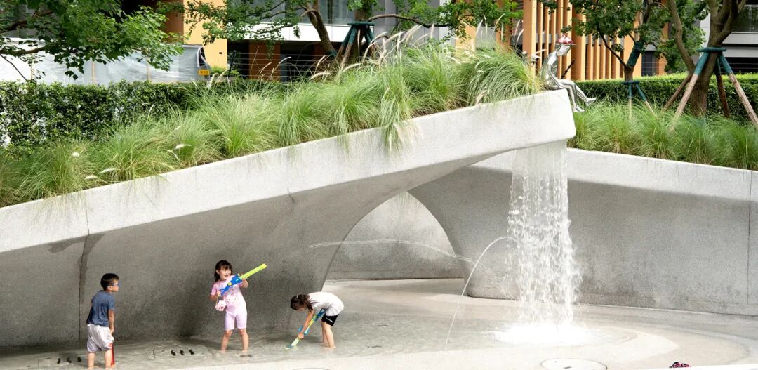 李中伟：自我校准，直白回应