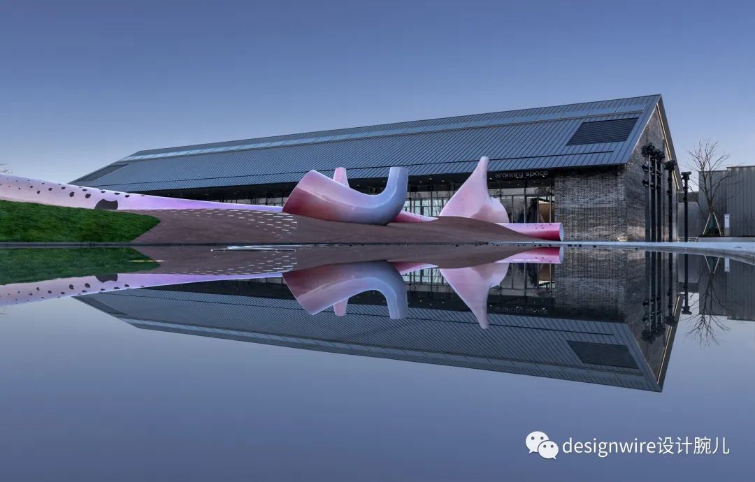 普利兹克大师最新作品:老粮仓变身筒仓艺术中心!