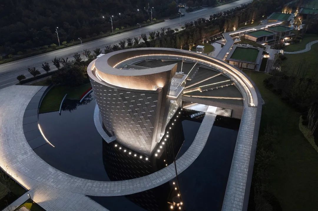 【建言丨对话薄宏涛】存量周期中,建筑师要做“独唱团