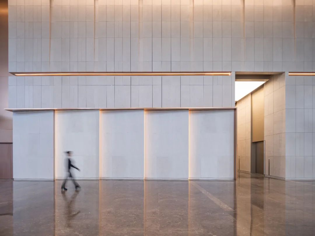 前滩国际广场与陆家嘴广场L+PLAZA商场