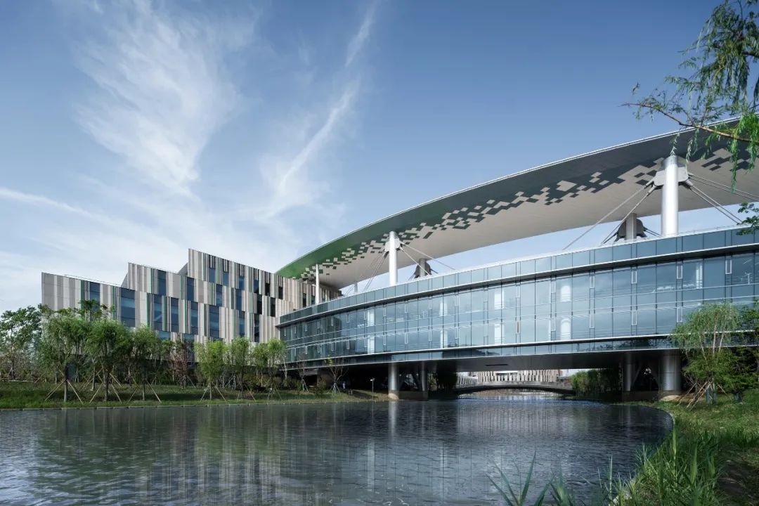 未来大学校园新样本 - 西交利物浦大学太仓校区投入使用