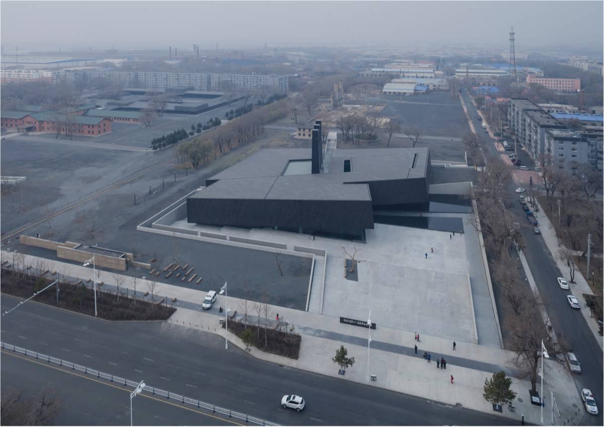 扎哈 · 哈迪德，费宁浩，UFO建筑工作室