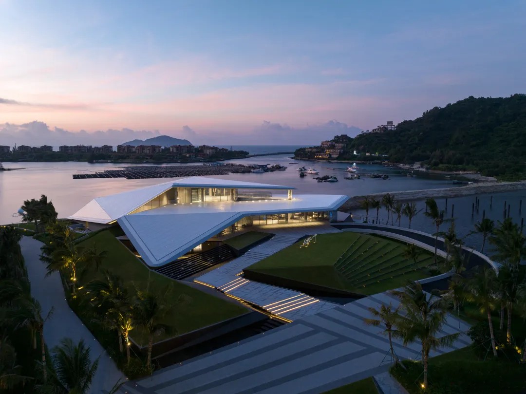 goa作品 | 海南保利游艇码头游客集散中心：滨海地景点亮向海生活