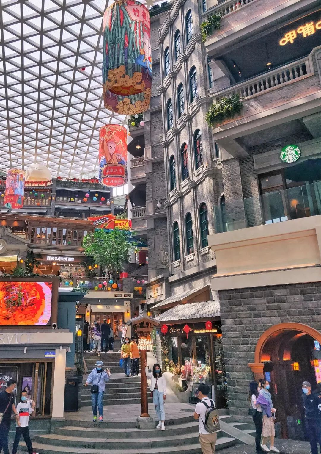 购物中心成为城市漫游的“微度假”胜地