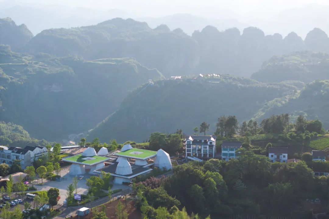 line+WORK | 相遇在山间：下岩贝景区云峰十二重