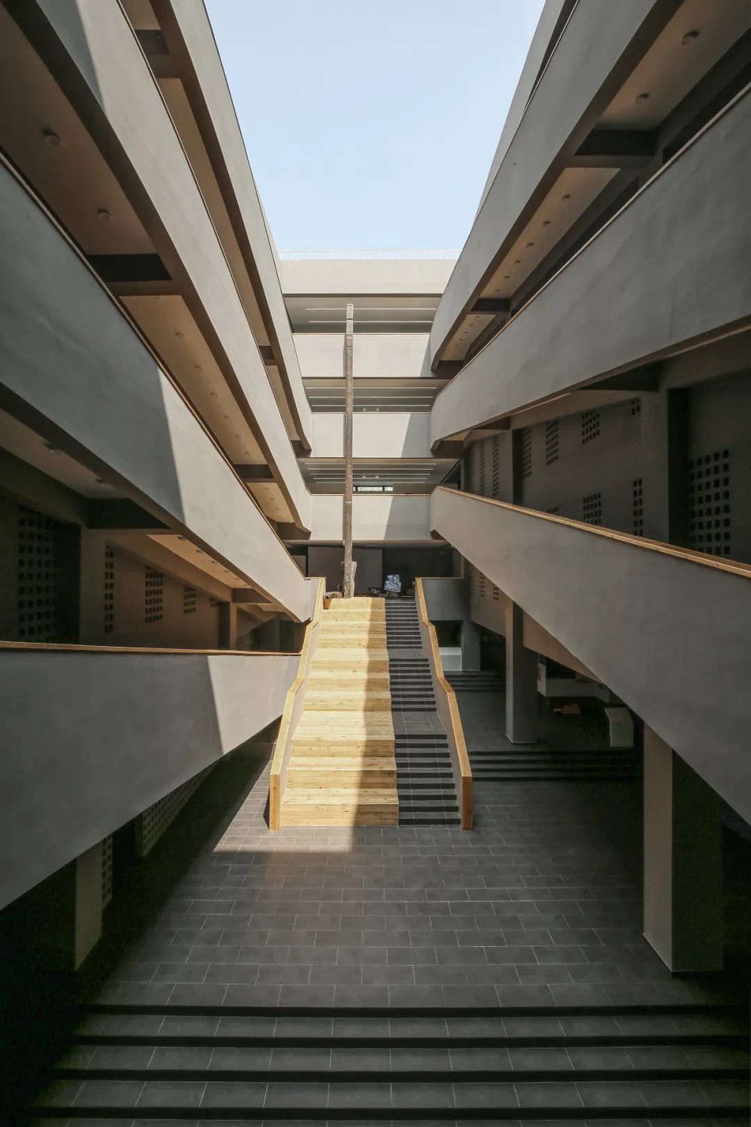 钟文凯：共享空间的寓言，是一系列我对城市的构想