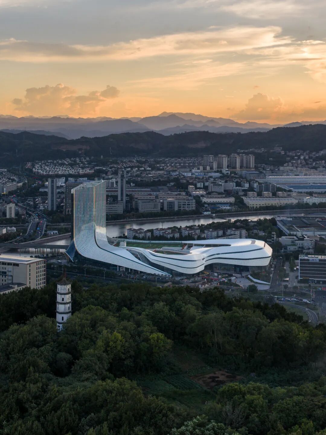 line+打造新昌小球中心:Sports Mall,从赛事容器到城事发生器