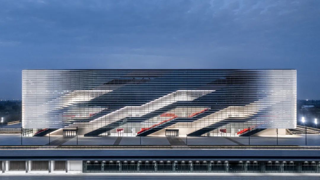 建筑与城市共兴：马清运、马岩松、gmp、AECOM，一笔一画，写意城市