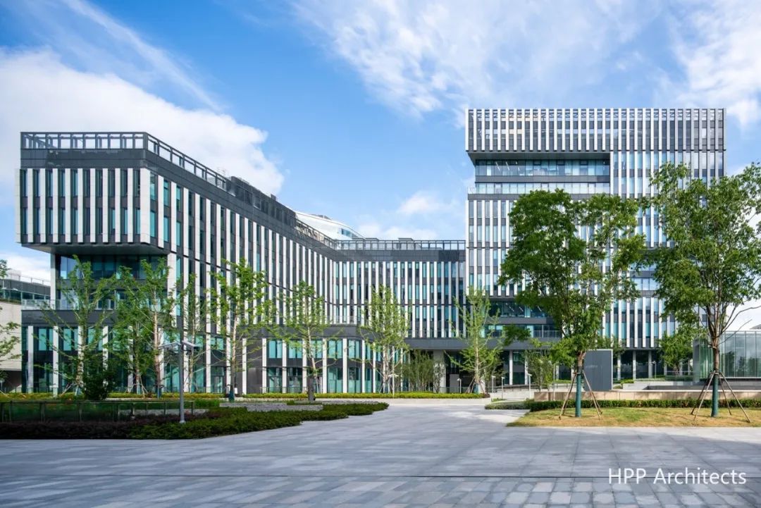 上海后世博开发“绿谷”投入使用：浦银中心办公楼+EVEN Hotel | HPP