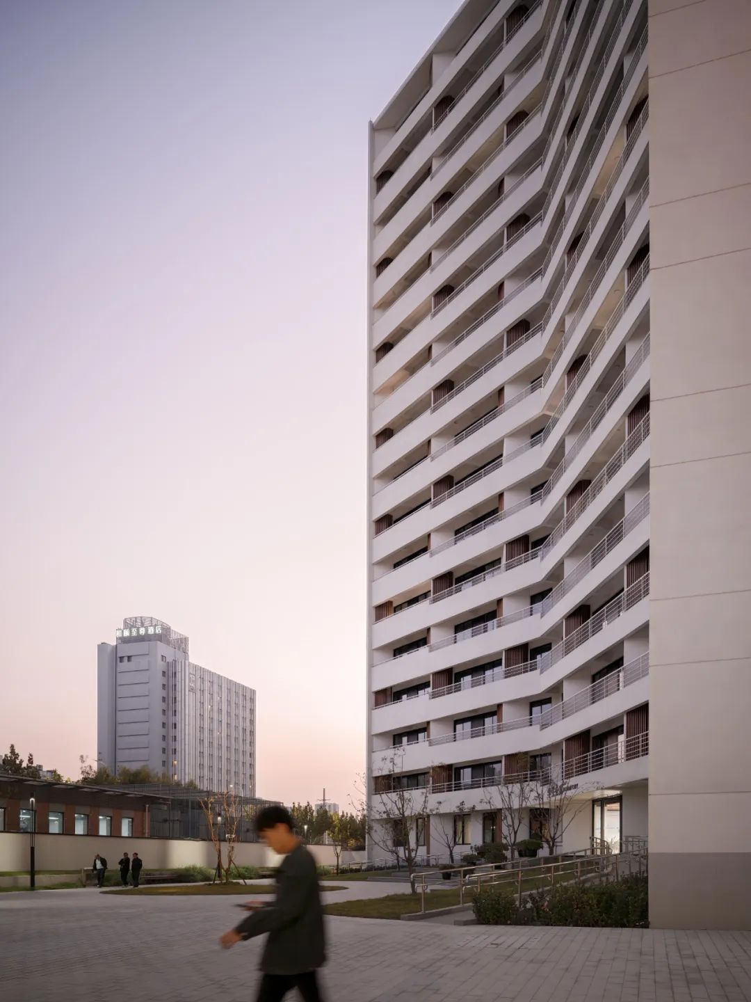 gmp新作 | 上海商学院漕宝路校区(上海洛桑酒店管理学院)一期——城市更新语境下的产教融合型校园